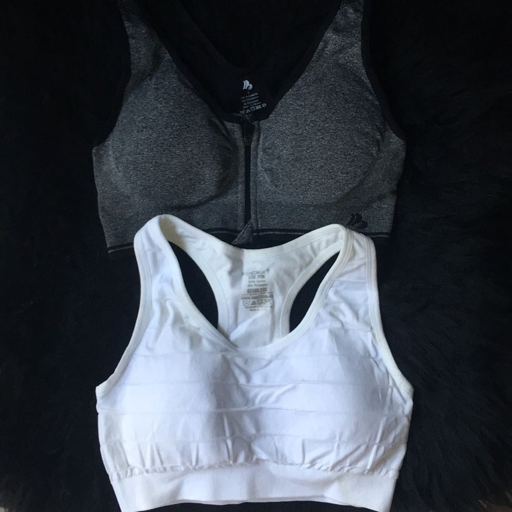 Seamless sports bra bundle