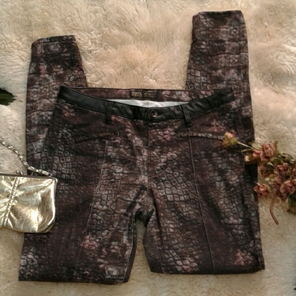 ZARA Z1975 BASIC DENIM SNAKE PRINT PANTS - Picture 3 of 6