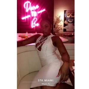 Meet your Posher, Candii