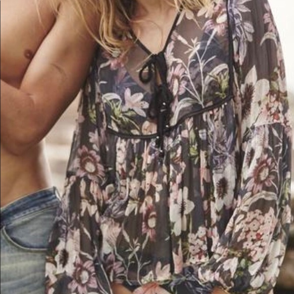 NWT NEVER WORN!  Boho Is Best Sheer Top - Picture 3 of 6