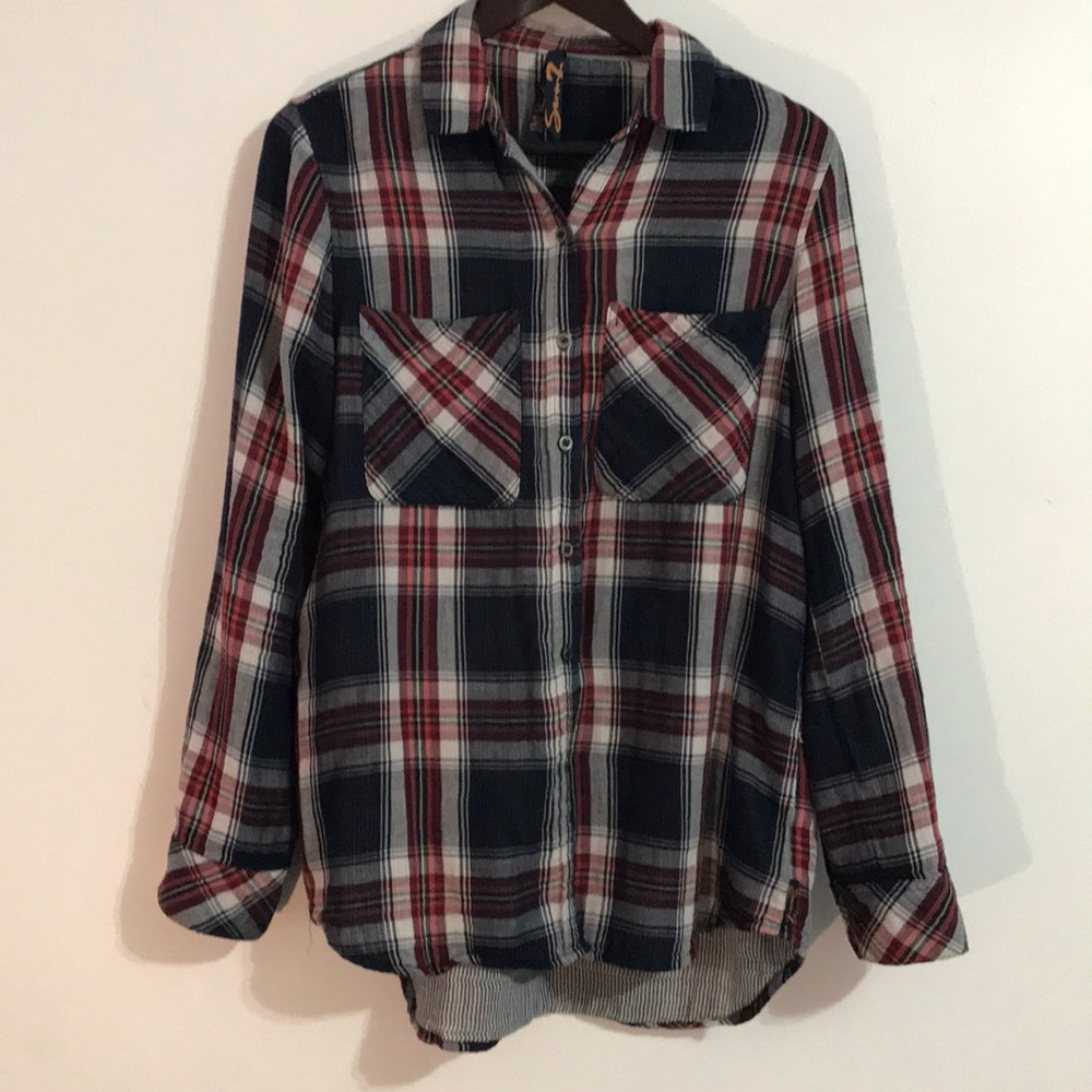 Seven7 button down flannel size medium