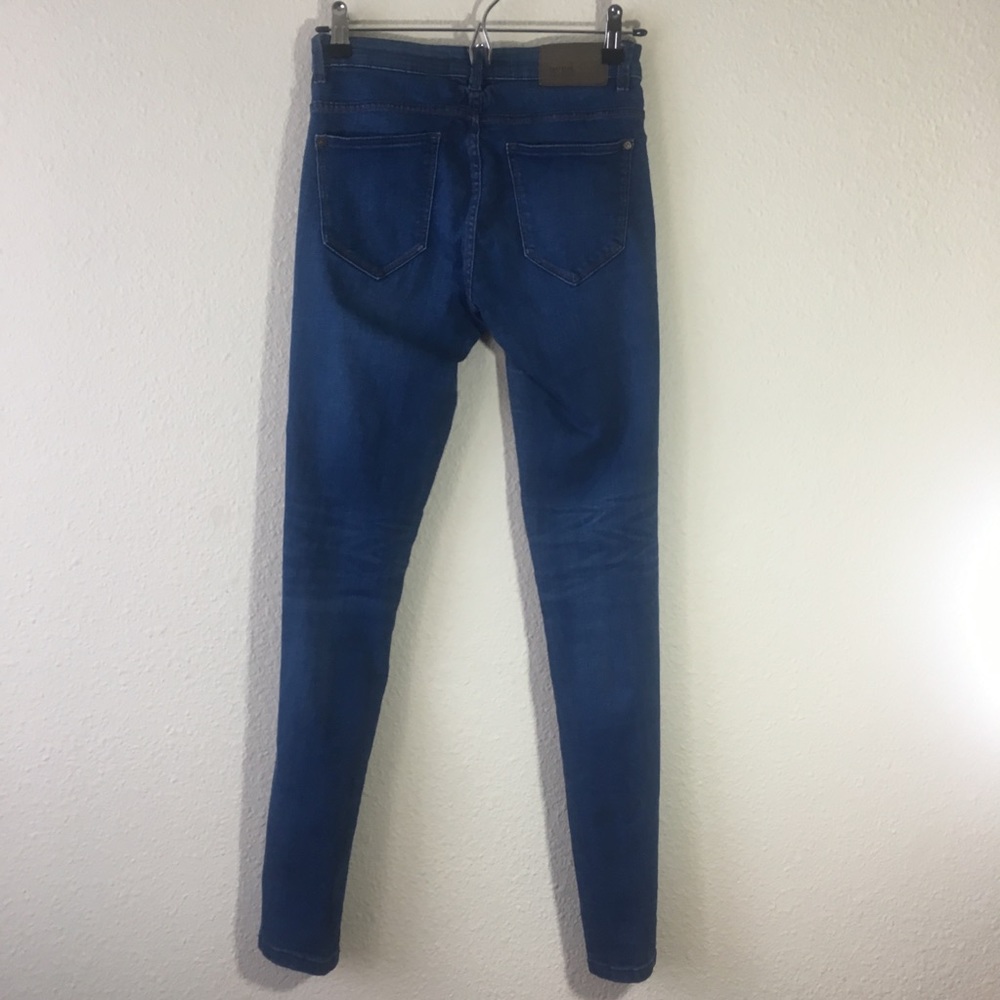 ZARA | MEDIUM WASH MID RISE SKINNY JEANS - Picture 5 of 6