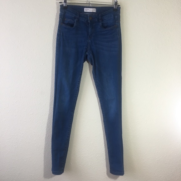 ZARA | MEDIUM WASH MID RISE SKINNY JEANS - Picture 2 of 6