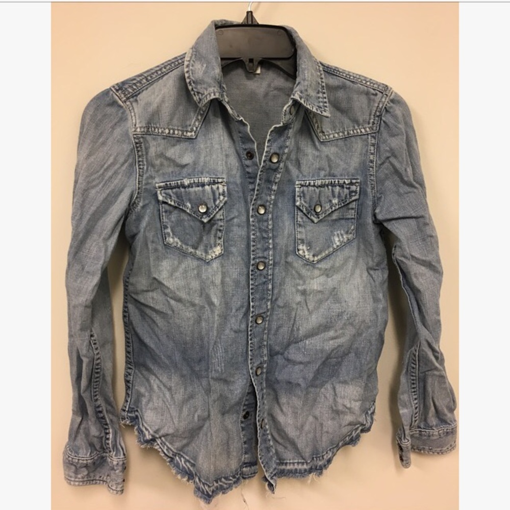 London Jean Chambray Pearl Snap Shirt