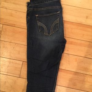 Hollister jeans size 3 short