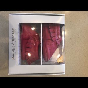 Freshly Picked Moccasins Size 3 Cactus Flower