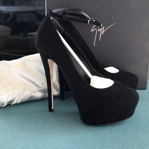 Giuseppe Zanotti suede platform pumps