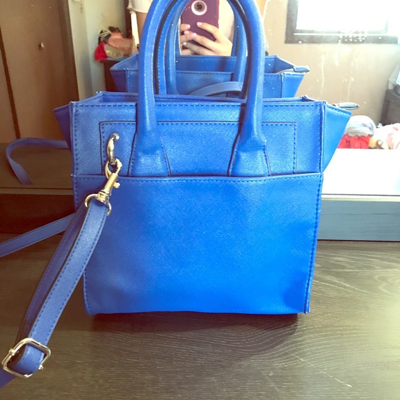 Express cross body navy blue adorable purse 🎉🎉🎉 - Picture 1 of 8