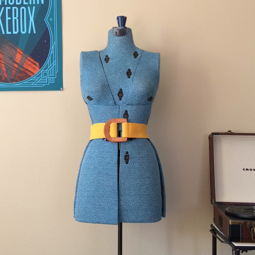 It’s a Cinch Belt in Canary Yellow