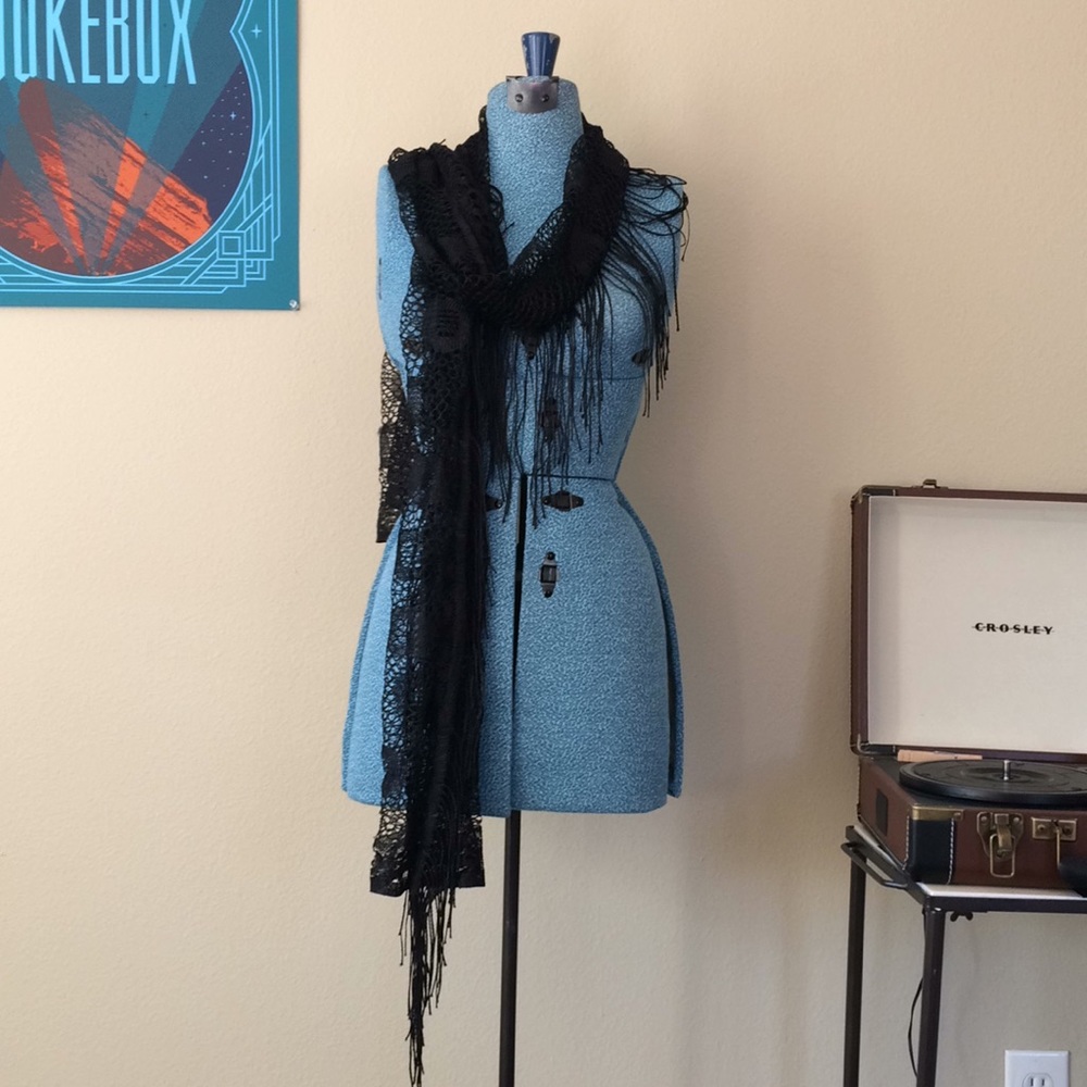 On the Fringes Scarf