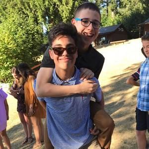 Meet your Posher, Benjamin