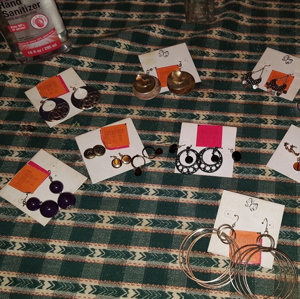 15 pairs of earrings