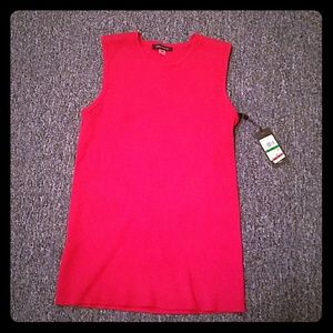 TOMMY HILFIGER  RED TOP SWEATER