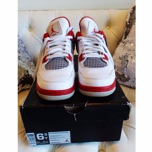 Nike Air Jordan 4 Retro