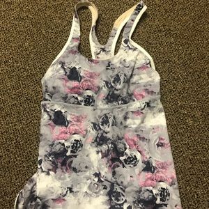 Lululemon Tank