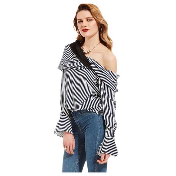 Black & White Silky Off The Shoulder Top - Picture 2 of 4