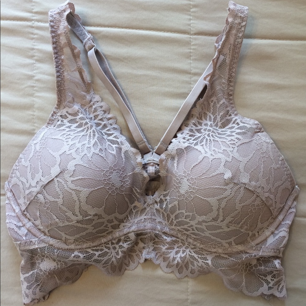 ⬇️Price Drop⬇️ 🌺Pink Floral Lace Push Bralette