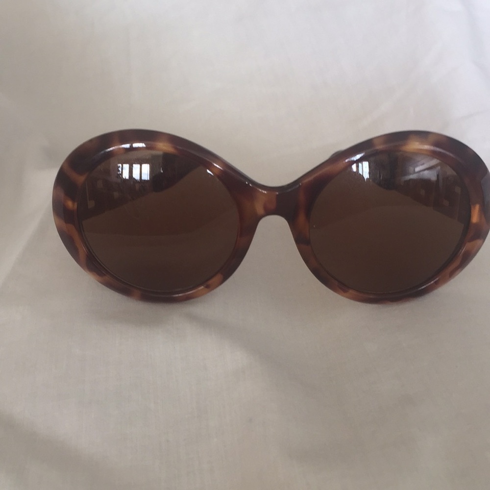 VINTAGE VERSACE RARE Sunglasses - Picture 2 of 8