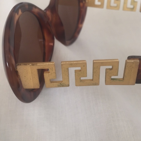 VINTAGE VERSACE RARE Sunglasses - Picture 7 of 8