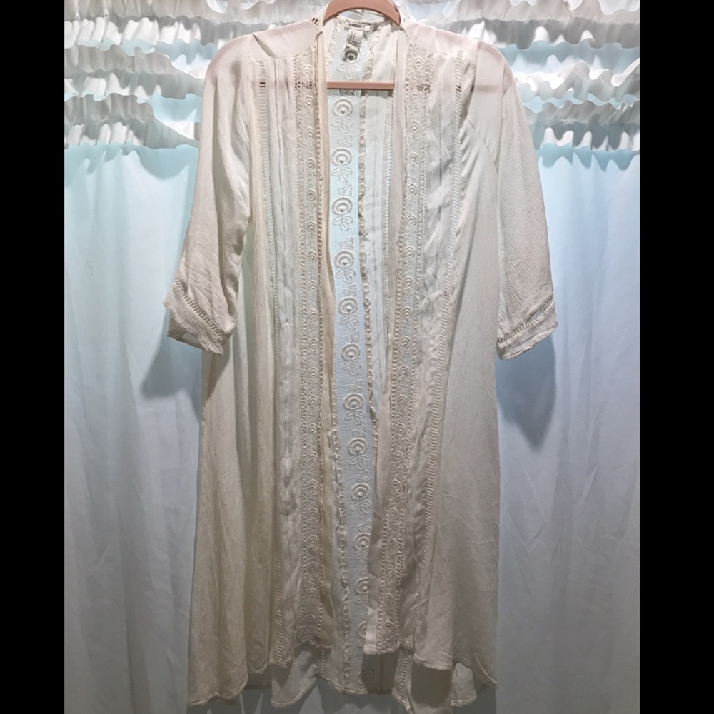 ❌SOLD❌ White kimono