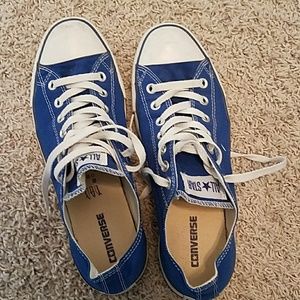 Low top converse shoes