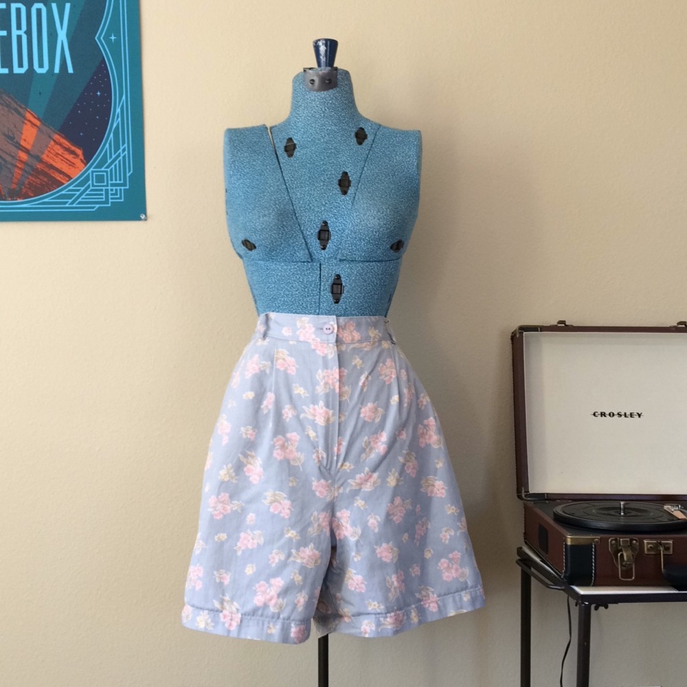 Short Order Vintage Shorts in Pastel Floral