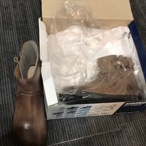 NIB Birkenstock  Stowe Boots