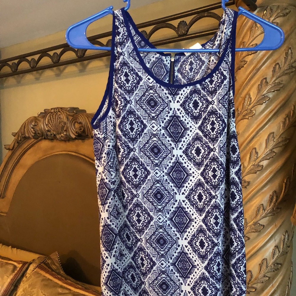Blue tank