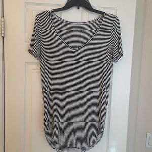 🌹NWOT Mudd Top🌹