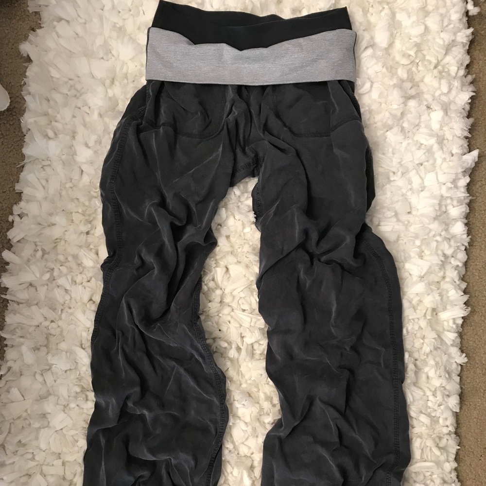 Lululemon silky pants Sz: Small