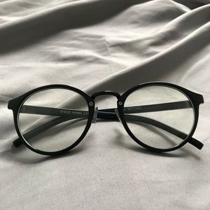 Clear Stylish Glasses