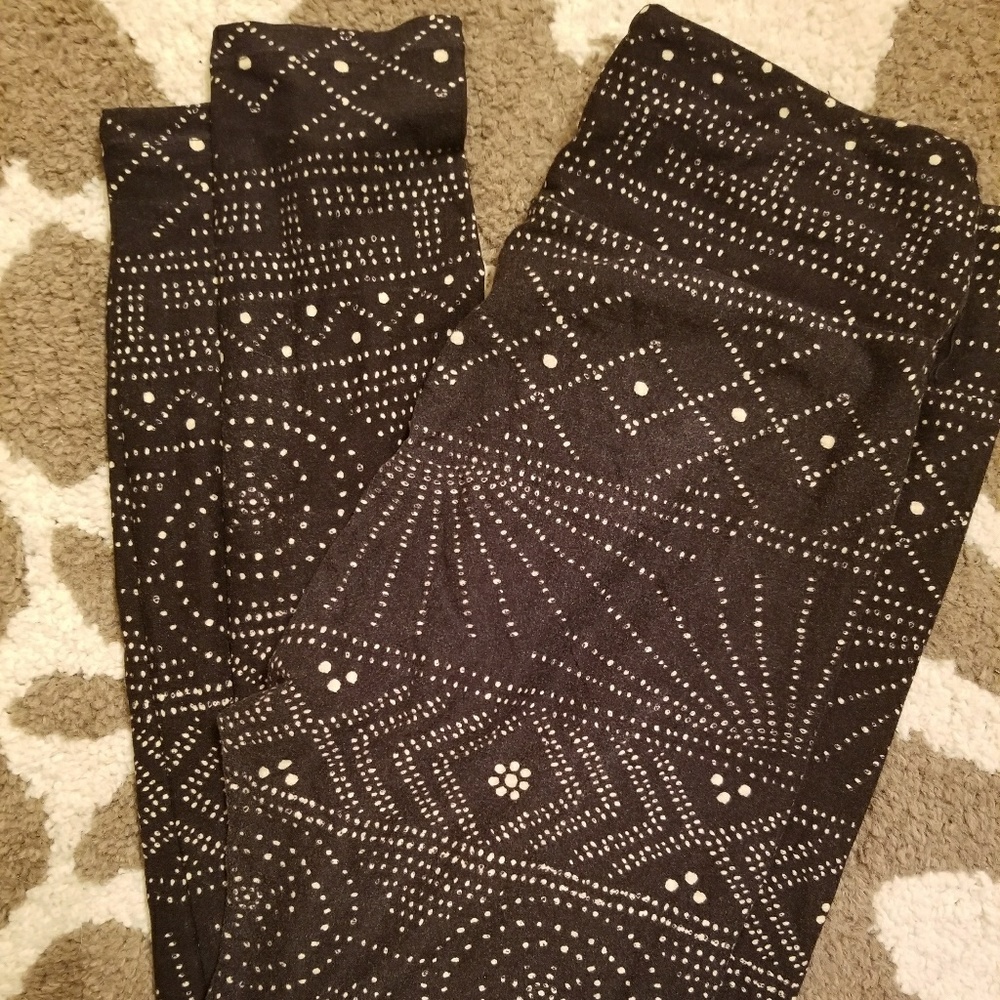 Lularoe Black & White Leggings