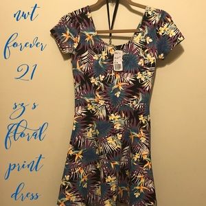 Forever 21 Sz S Floral Printed Dress