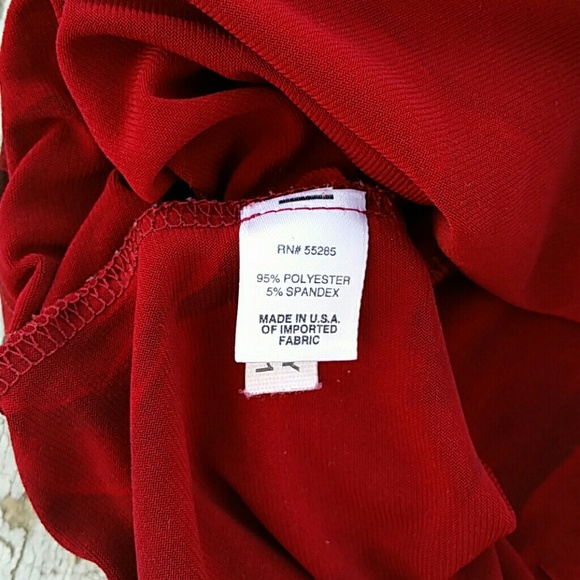 Express sleeveless Valentine’s Red w/black roses or Christmas roses. Extra small - Picture 5 of 7