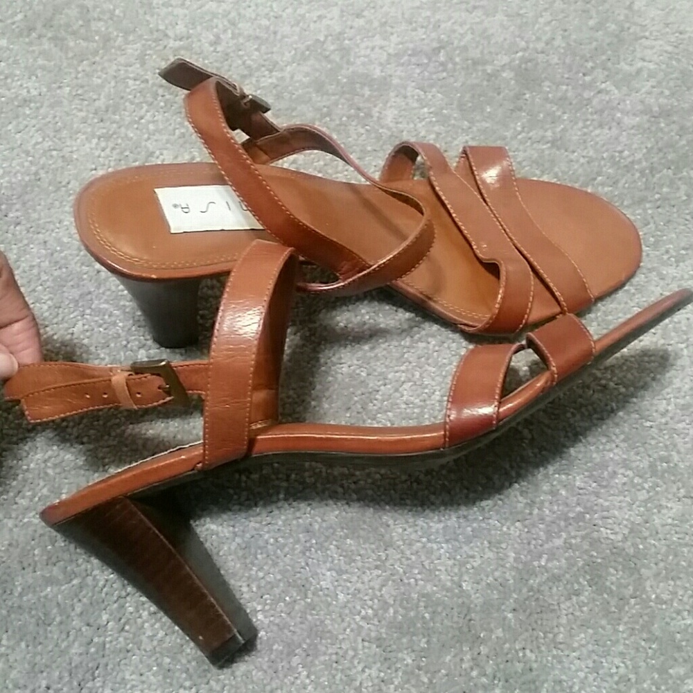 Shoes - Picture 2 of 2