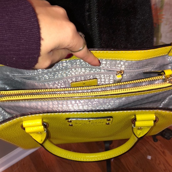 Yellow Wellesley Small Quinn Kate Spade satchel - Picture 3 of 6