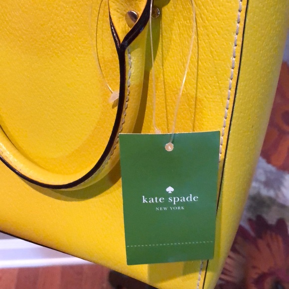 Yellow Wellesley Small Quinn Kate Spade satchel - Picture 6 of 6