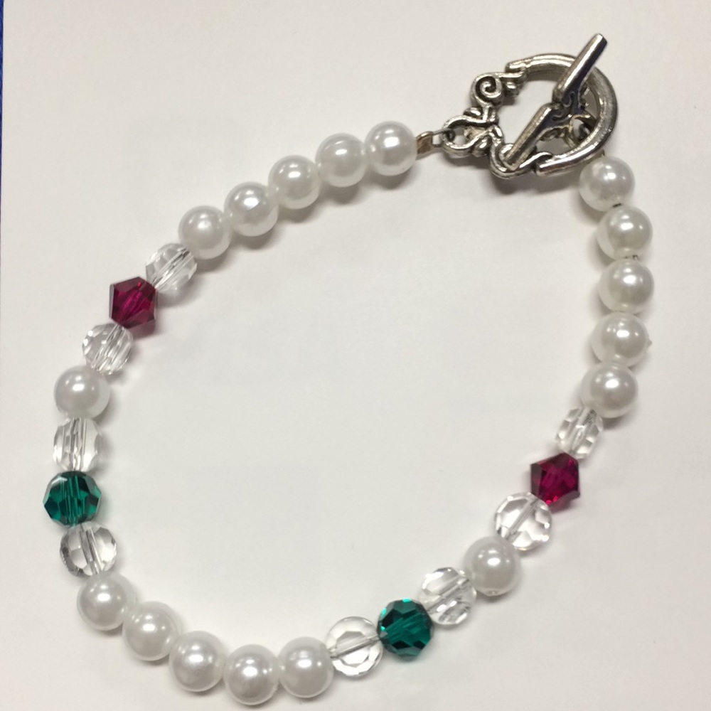Holiday Pearl and Crystal Bracelet