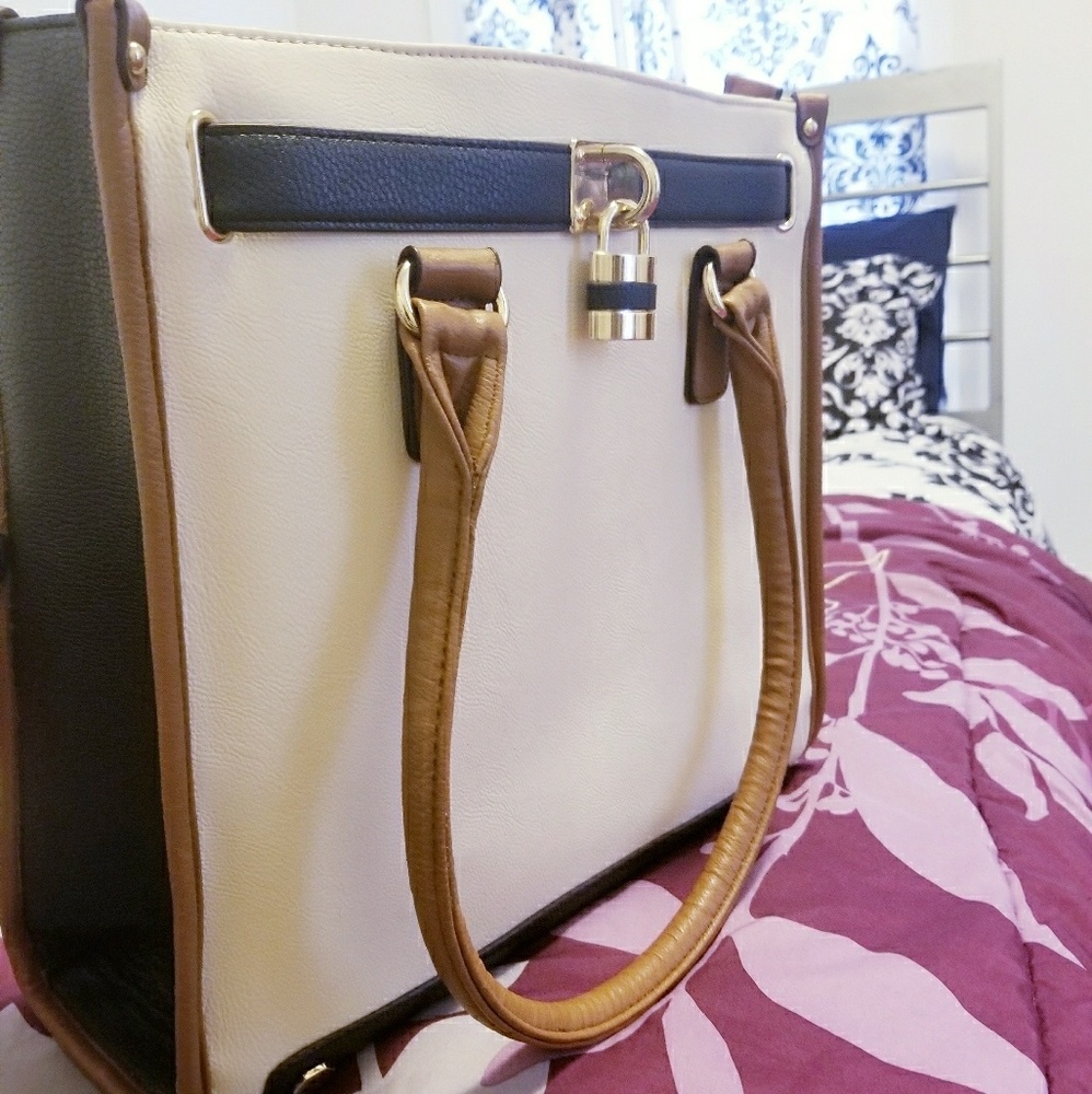 Tote handbag