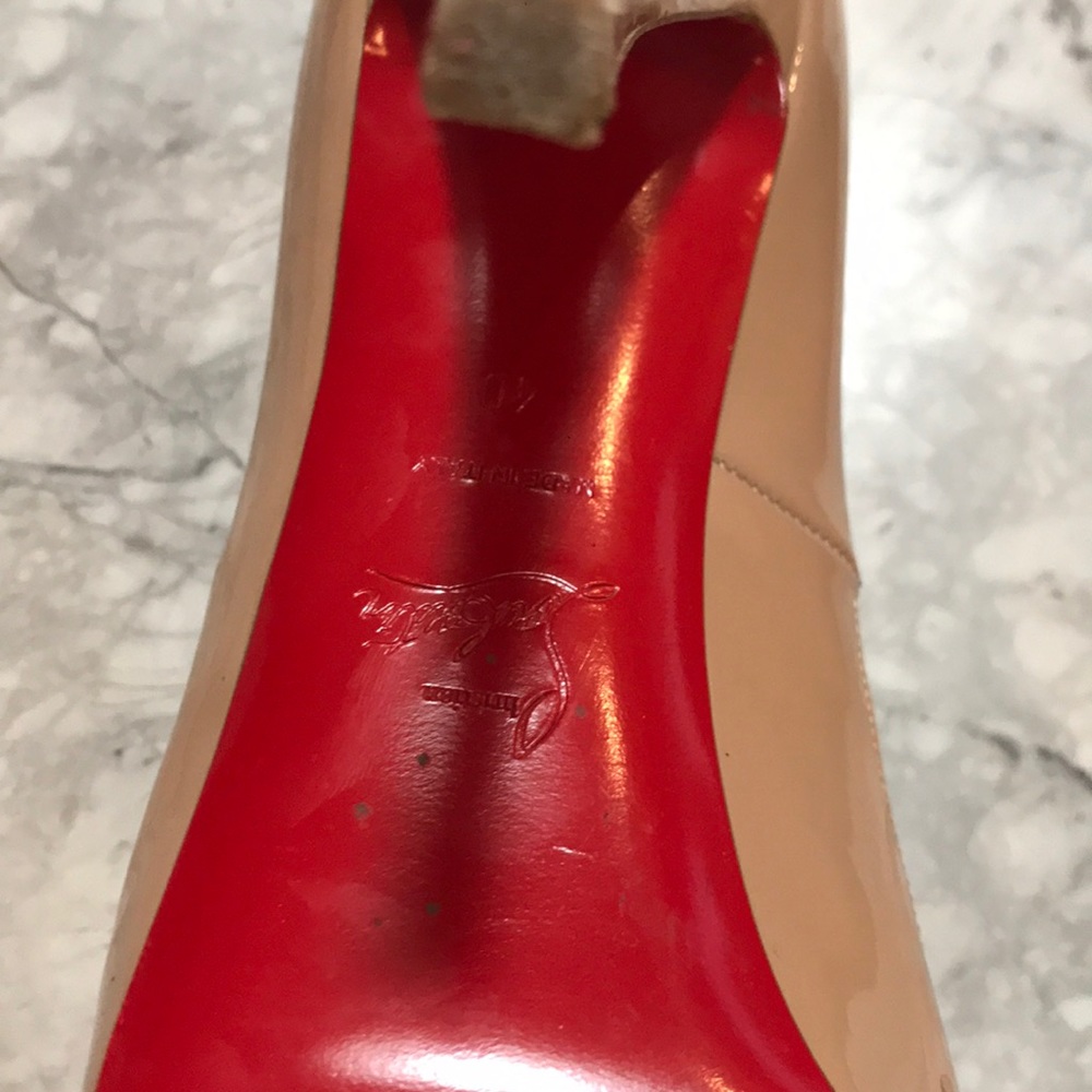 Christian Louboutin nude patent peep toe heel - Picture 5 of 7