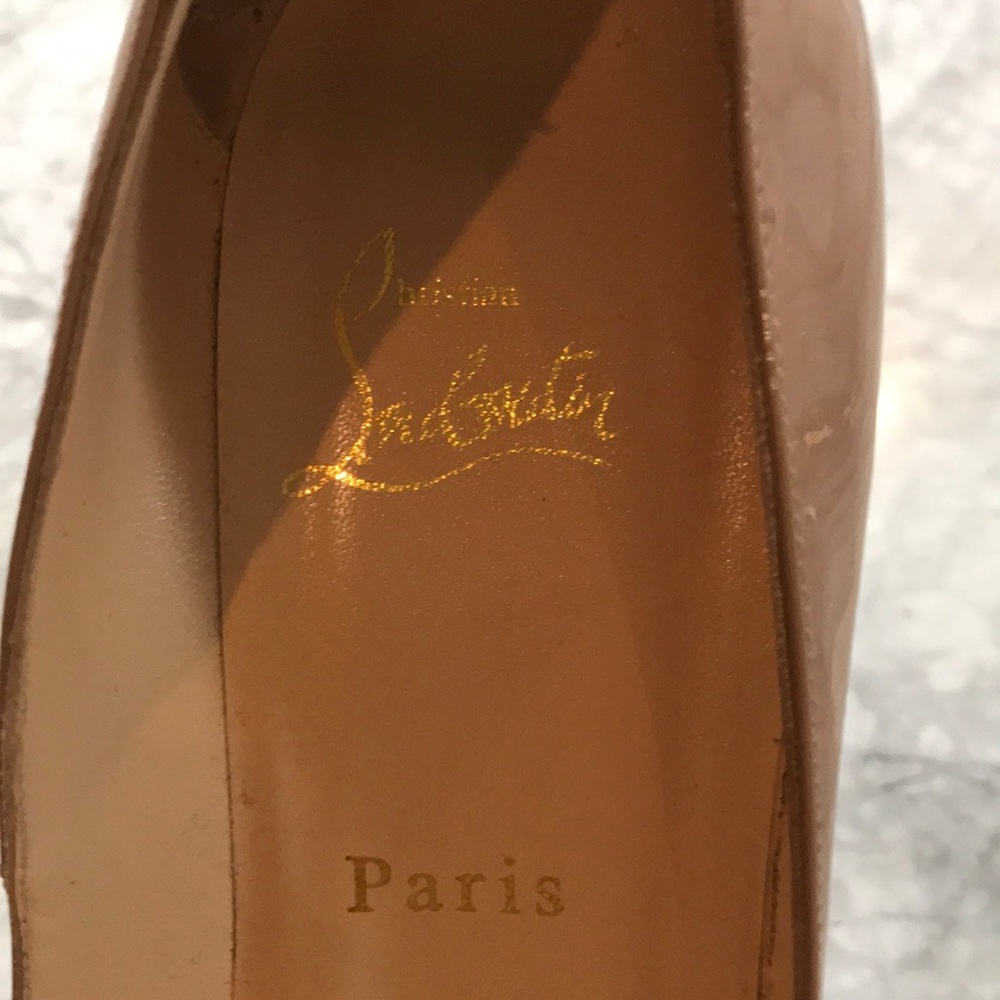 Christian Louboutin nude patent peep toe heel - Picture 7 of 7