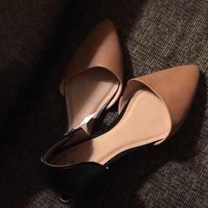 Black/beige flats sz 9 NEW