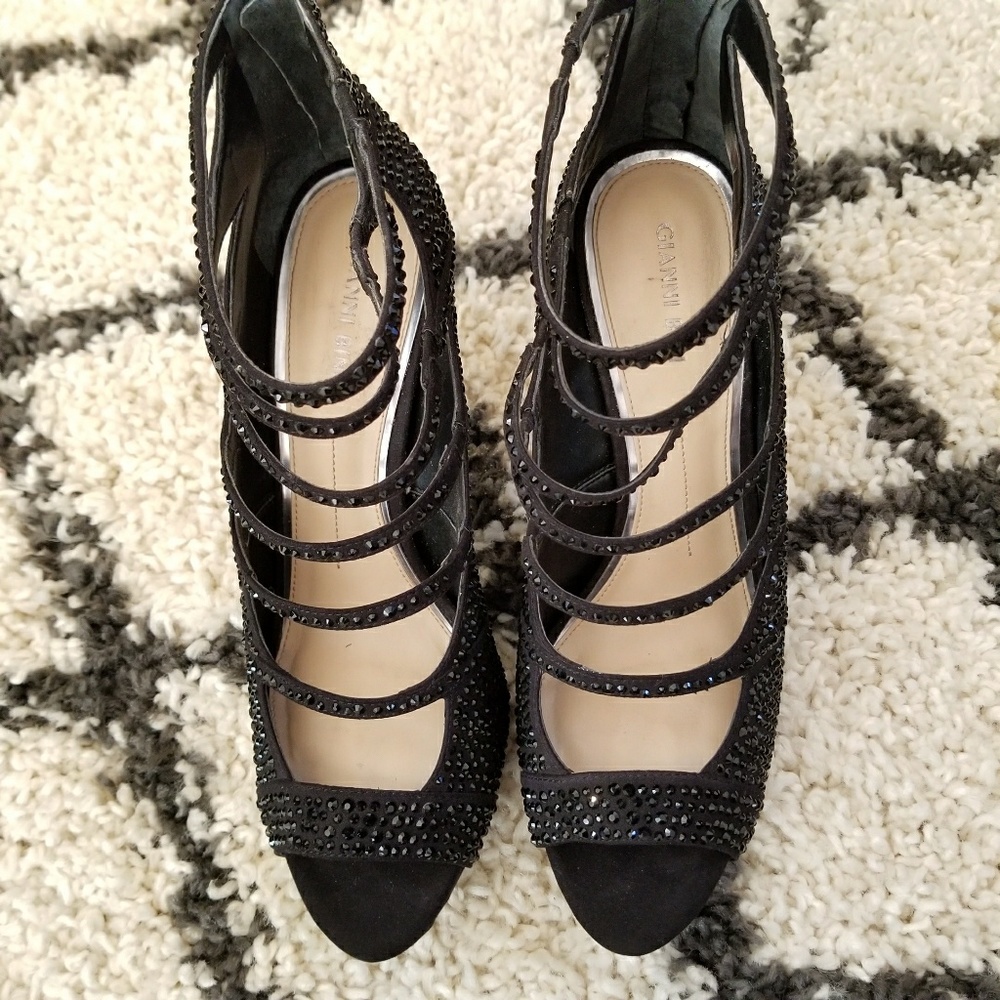 SOLD*Gianni Bini Studded Heels! - Picture 6 of 6