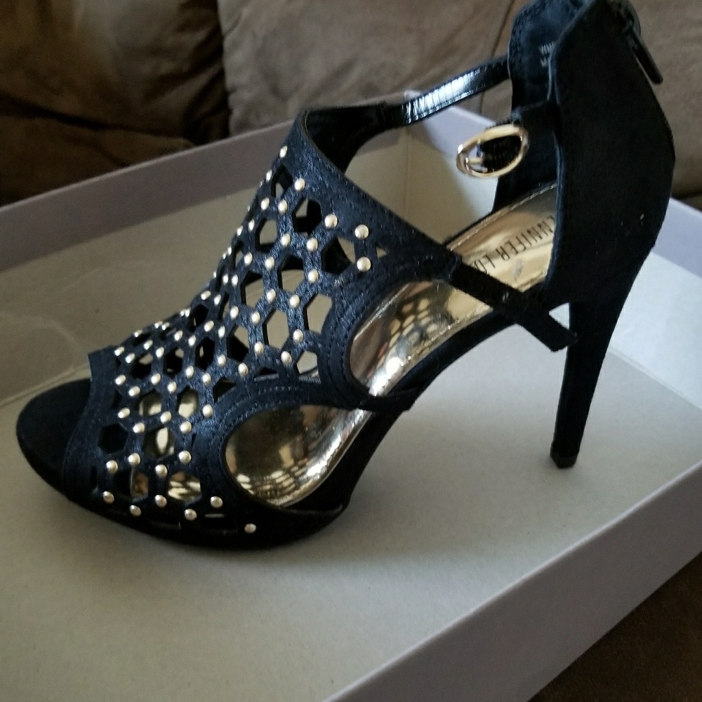 Black heels with gold