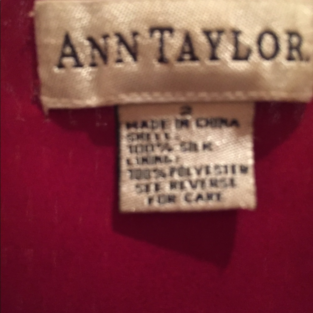 Best Holiday Red Dress EVER Silk Sz 6 Ann Taylor - Picture 4 of 5