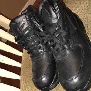 Black Nike (negotiable price)