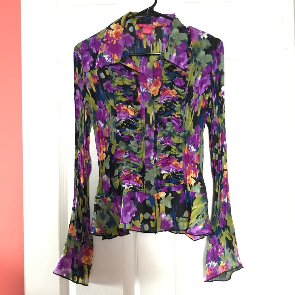 Sunny Leigh accordion and ruffle look L. Sleeve