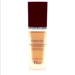 DIORSKIN FOREVER Flawless Perfection Fusion makeup