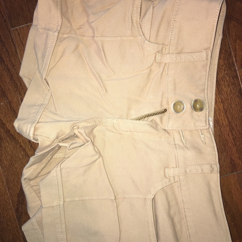Della Dahl kaki shorts sz 27