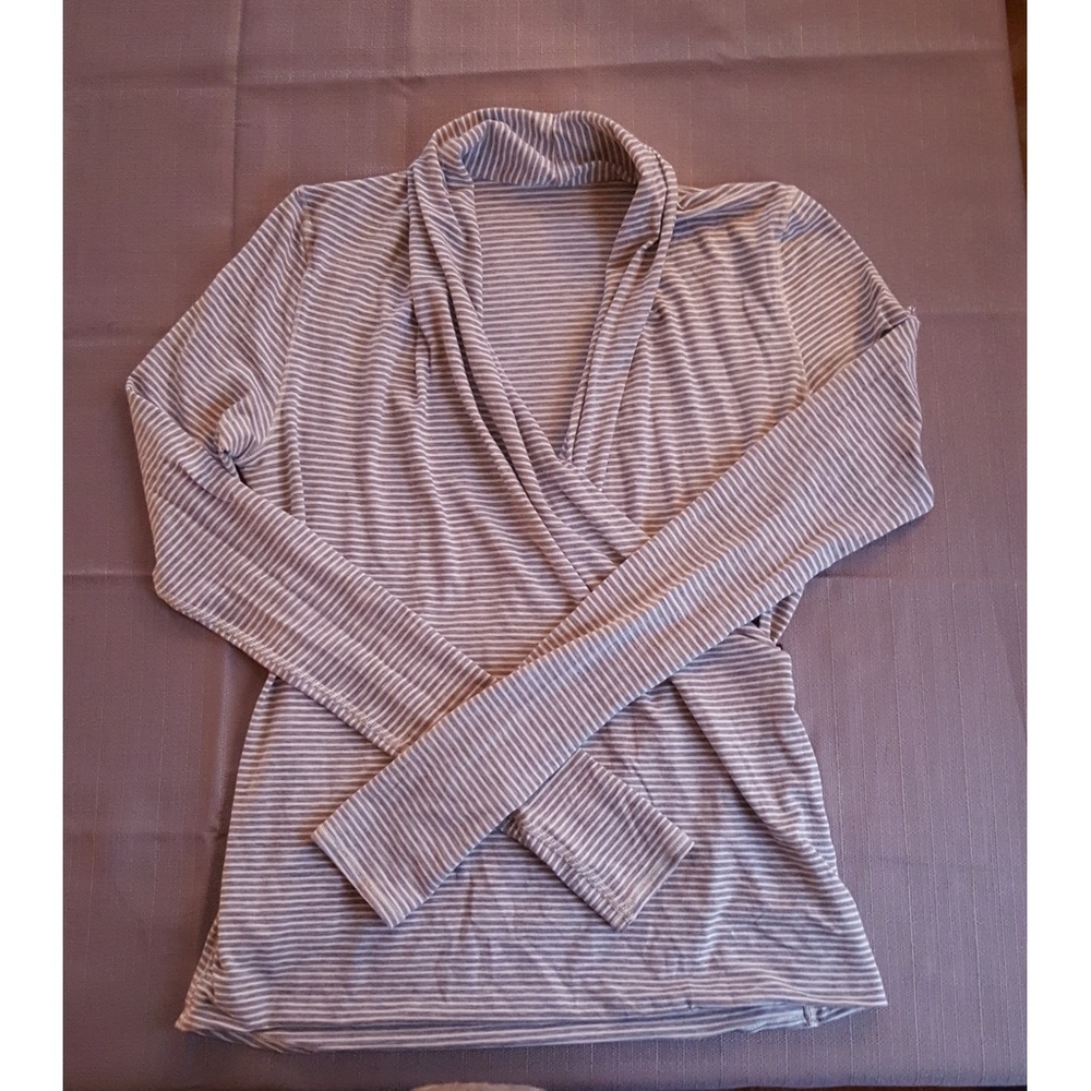 Lululemon Longsleeve Crossover Top